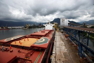 Aumento de exportações industriais traria R$ 376 bi para economia