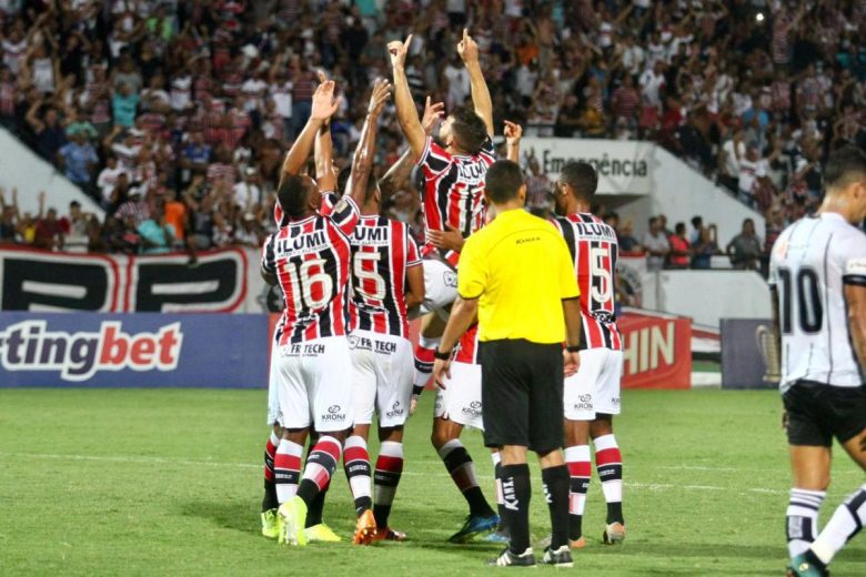 A uma vitória do título estadual, Santa Cruz não perde há mais de um ano no Arruda