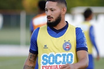 Empresário vê proximidade de acerto entre Cruzeiro e o atacante Arthur Caíke