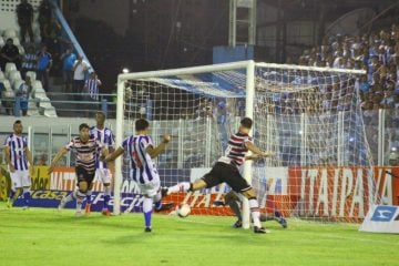 Rival na estreia da Série C, Santa nunca venceu o Paysandu fora de casa em jogos oficiais