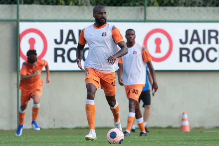 Santa Cruz estreia na Série C com mudanças em todos os setores; Veja possível escalação
