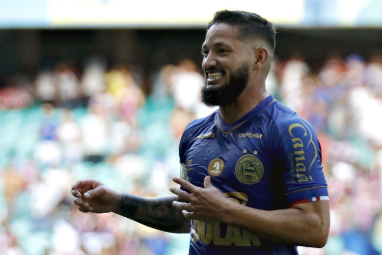 Cruzeiro acerta empréstimo de Arthur Caíke e trabalha para regularizar contrato até segunda-feira