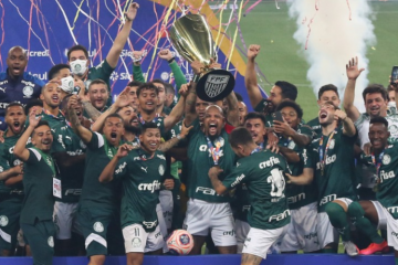 Nos pênaltis, Palmeiras vence Corinthians e volta a faturar Paulista após 12 anos