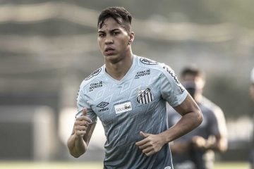 Responsável por 1ª chance, Cuca dá moral a Kaio Jorge em recomeço no Santos