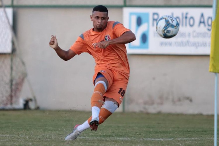 Cinco jogadores do Santa Cruz são liberados do profissional para atuarem no Sub-23