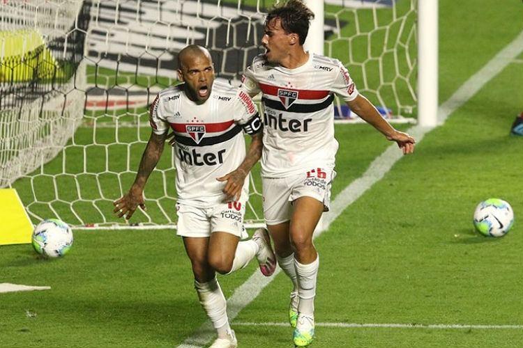 São Paulo estreia no Brasileiro com vitória sobre Fortaleza de Rogério Ceni