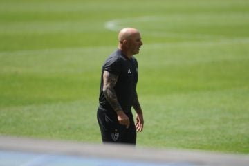 Sampaoli explica ausências de Cazares, Otero, Borrero e Mailton no Atlético