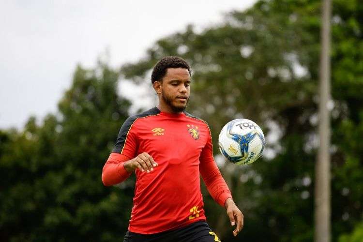 Após cobrança, Justiça concede rescisão e Rithely não tem mais vínculo com o Sport