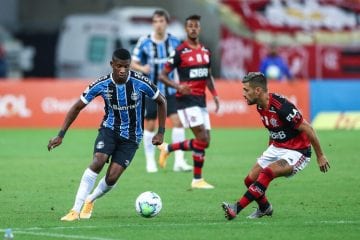 Flamengo sofre e busca empate com pênalti no final contra o Grêmio no Maracanã
