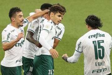 Com gol no fim, Palmeiras bate Athletico e vence a primeira no Brasileirão