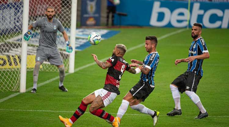 Gabigol pede calma com Domenèc no Flamengo: ‘Entender que é um novo trabalho’