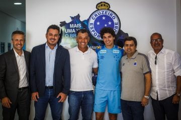 Cruzeiro inclui inquérito da PC em ação de Dodô e revela que gestão Wagner prometeu R$ 3,3 milhões de comissão a empresário do lateral