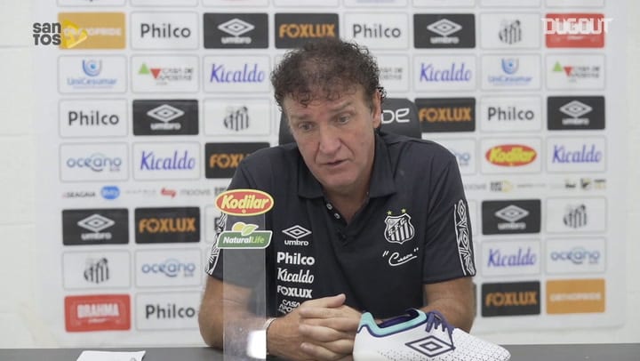 Santos: Cuca vê Marinho como um dos maiores do Brasil na atualidade