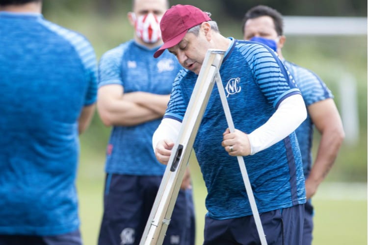 Gilson Kleina tem bom aproveitamento contra o Guarani, próximo rival do Náutico na Série B