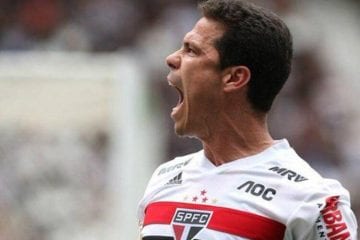 Gol no clássico pode fazer Hernanes voltar a ser protagonista no São Paulo
