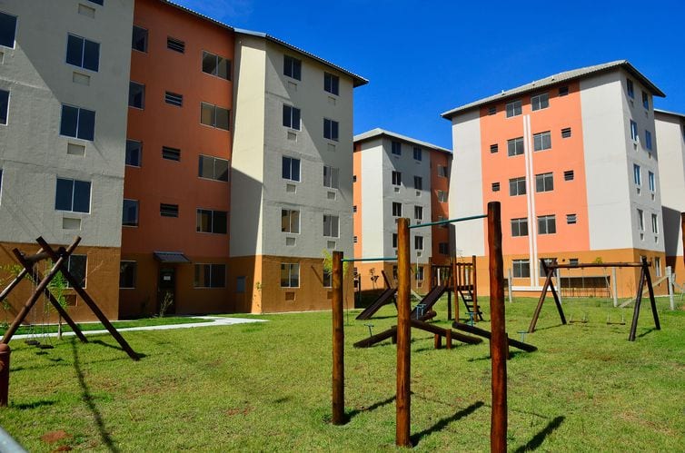 Vendas de imóveis caíram 2,2% no primeiro semestre, diz CBIC
