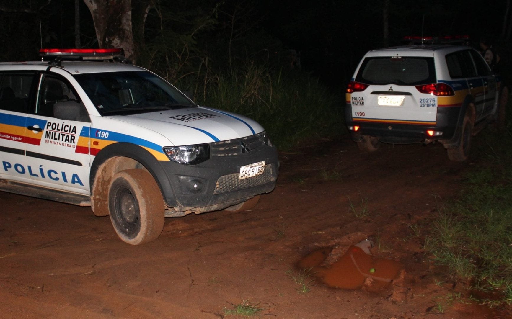 Bandidos amarram vítimas e fogem levando veículos após roubos na zona rural
