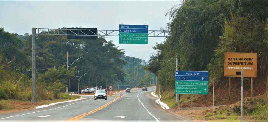Prefeito reforça “segurança e desenvolvimento para Itabira”, em inauguração do trevo de Itabiruçu