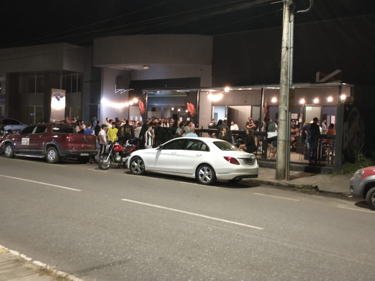 Bares em Itabira poderão funcionar até as 2h da manhã a partir de sábado