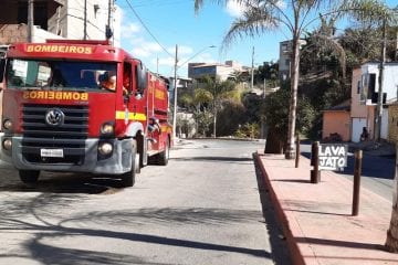 Bombeiros atendem princípio de incêndio em residência no Gabiroba