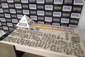 PM apreende mais de 200 buchas de maconha e 74 pedras de crack em Monlevade
