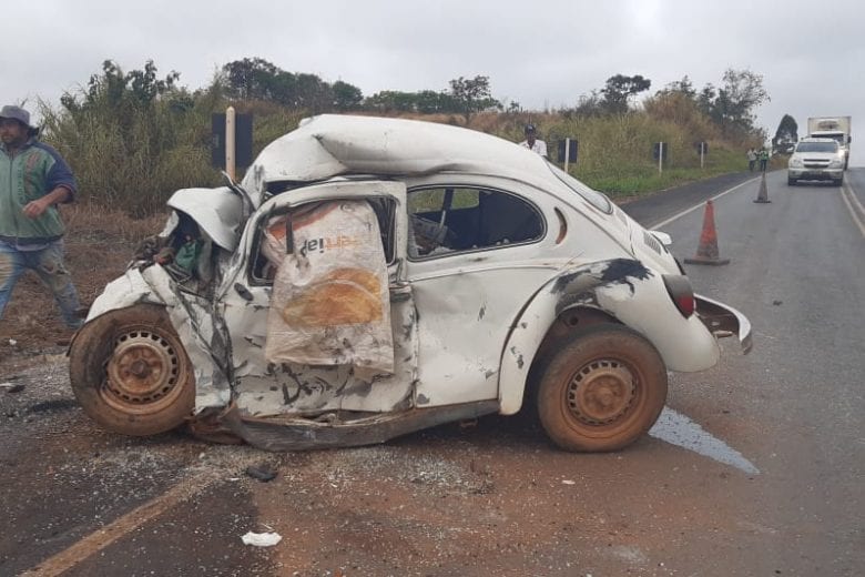 Colisão entre veículos deixam três mortos na BR-354