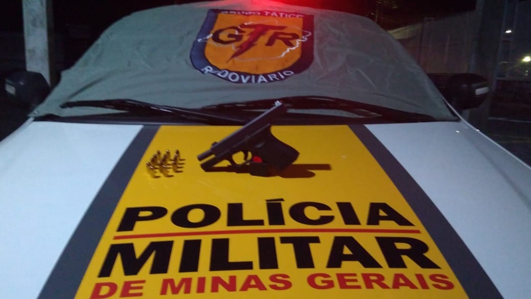 Polícia Rodoviária apreende pistola Glock durante operação na MG-129