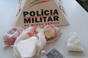 Homem de 60 anos é preso após polícia apreender crack e cocaína em Itabira