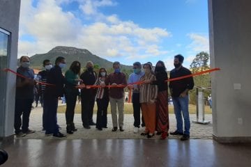 Serra dos Alves: Ronaldo inaugura Centro de Atendimento ao Turista e confere obras de pavimentação e da ETA