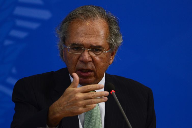 Guedes confirma que dois secretários da pasta pediram demissão