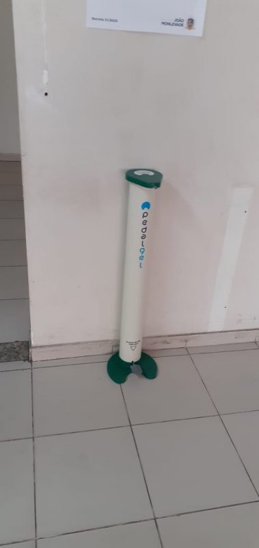 Prefeitura instala totens com álcool em gel nos postos de saúde em Monlevade