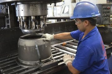 Indústria fluminense recupera 42,3% dos empregos perdidos com pandemia