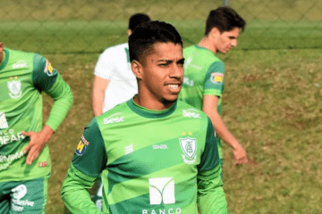 Pendência na Fifa e lesão travam negócio entre Santos e América por Matheusinho