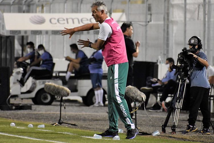 Lisca elogia superação do América em empate no fim pela Copa do Brasil
