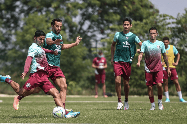 Fluminense é vítima de surto de COVID-19 e tem nove jogadores infectados
