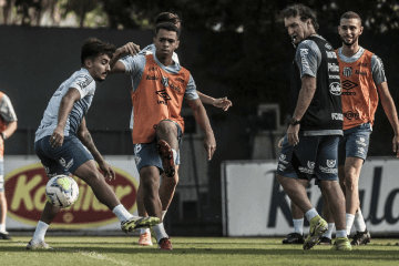 Santos pega o Fortaleza em casa para ampliar sequência positiva no Brasileirão