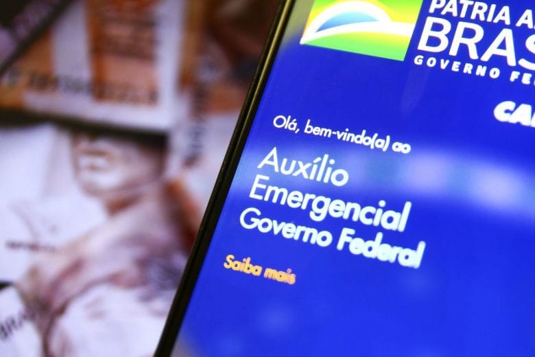 Publicada MP que prorroga auxílio emergencial até o fim do ano