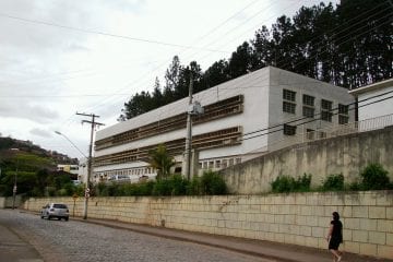 Hospital em Nova Era contrata recepcionista e fisioterapeuta