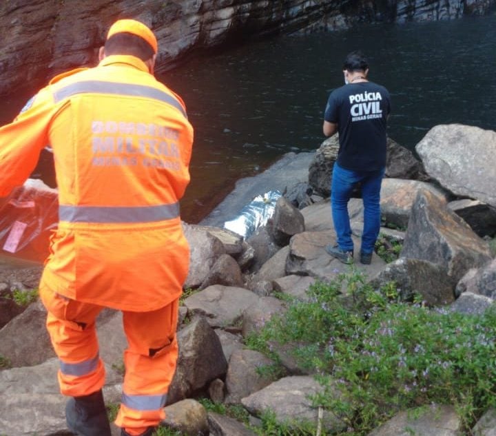 Jovem morre afogado no poço da Cachoeira Alta em Ipoema
