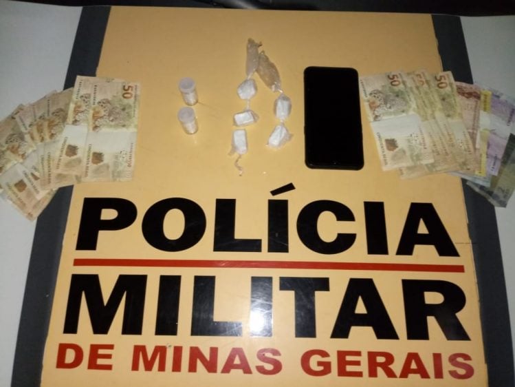 Homem é preso com cocaína e comprimidos de anfetaminas na MG-129