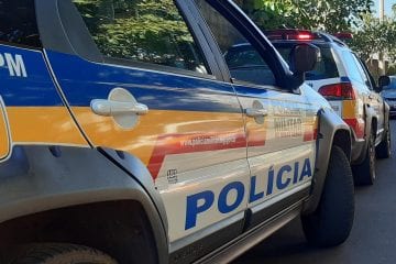 Homem é preso após agredir e usar uma arma para ameaçar a irmã