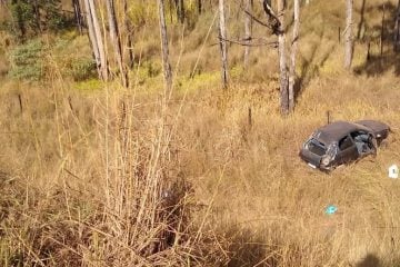 Carro capota em ribanceira e homem morre na MG-436 em Barão de Cocais