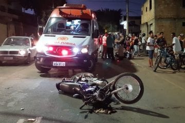 Colisão frontal entre motos deixa três feridos em Itabira