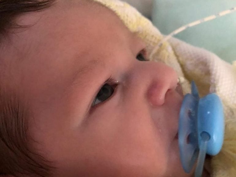 Bebê itabirano que nasceu com problema cardíaco apresenta melhora na saúde