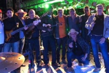Tudo pronto para a live da banda Los Hervês!