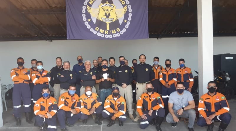 Sevor participa de curso pilotagem com equipe da PRF