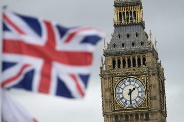 Bolsas da Europa fecham em forte queda com cautela com covid e impasse nos EUA