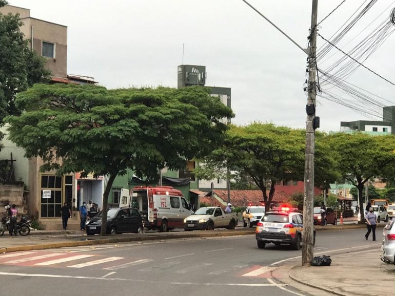 Acidente na Mauro Ribeiro mobiliza Polícia Militar e Samu