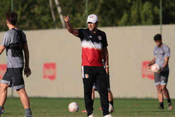 Técnico do Santa Cruz crê em jogo muito difícil ante Paysandu e coloca adversário entre mais qualificados da Série C