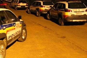 PM apreende pistola e termina com festa regada a drogas